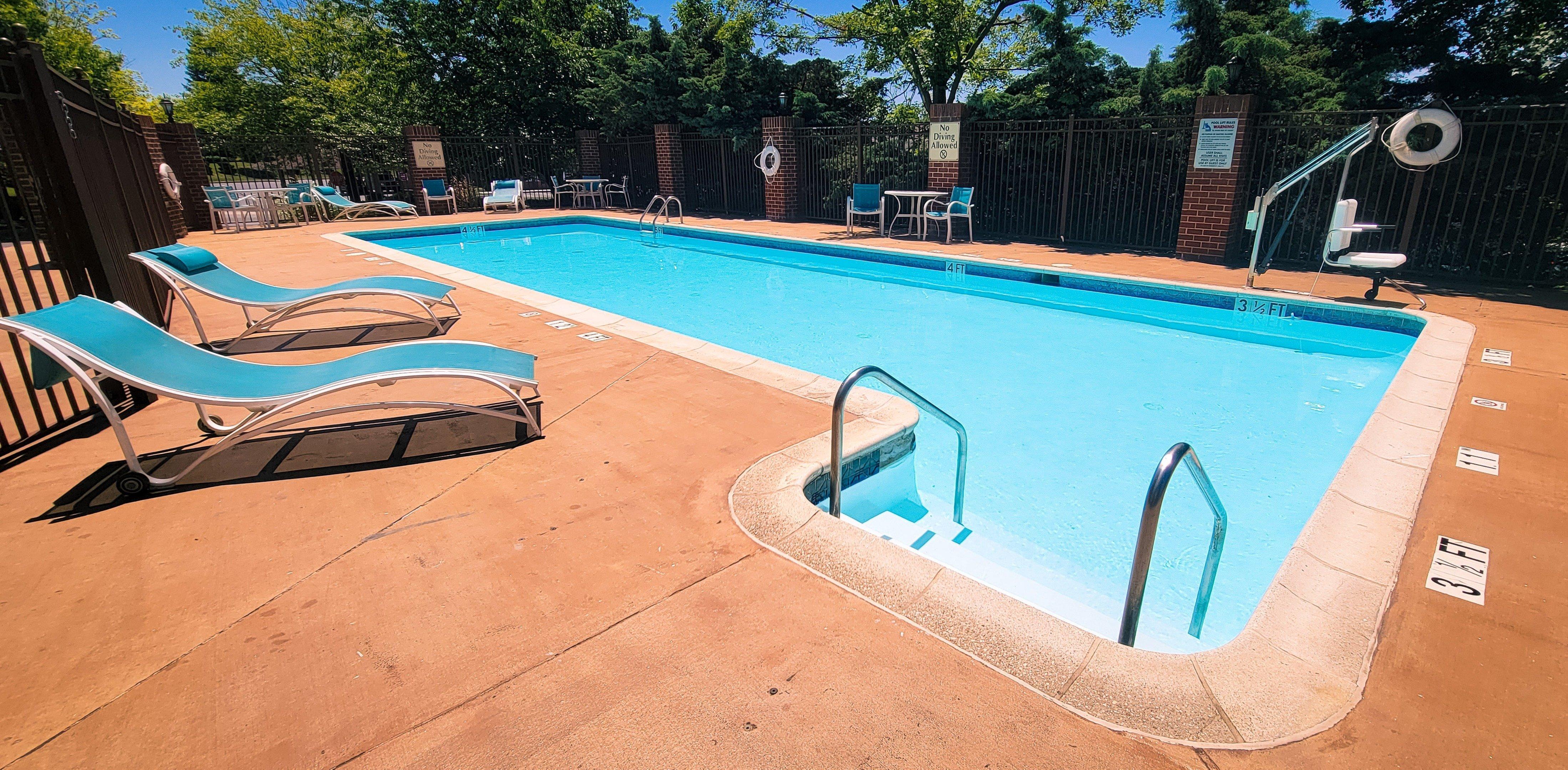Holiday Inn Express Harrisburg East By Ihg Exterior foto