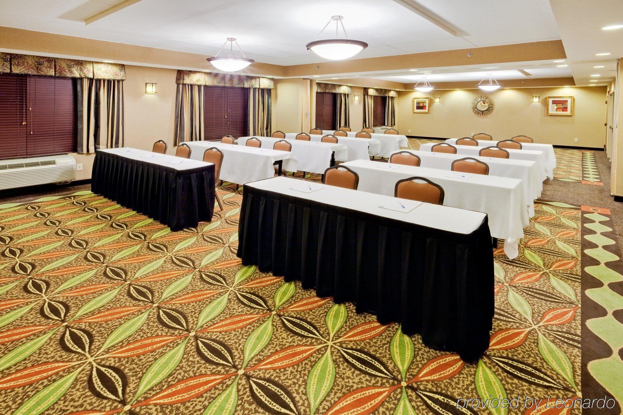 Holiday Inn Express Harrisburg East By Ihg Exterior foto