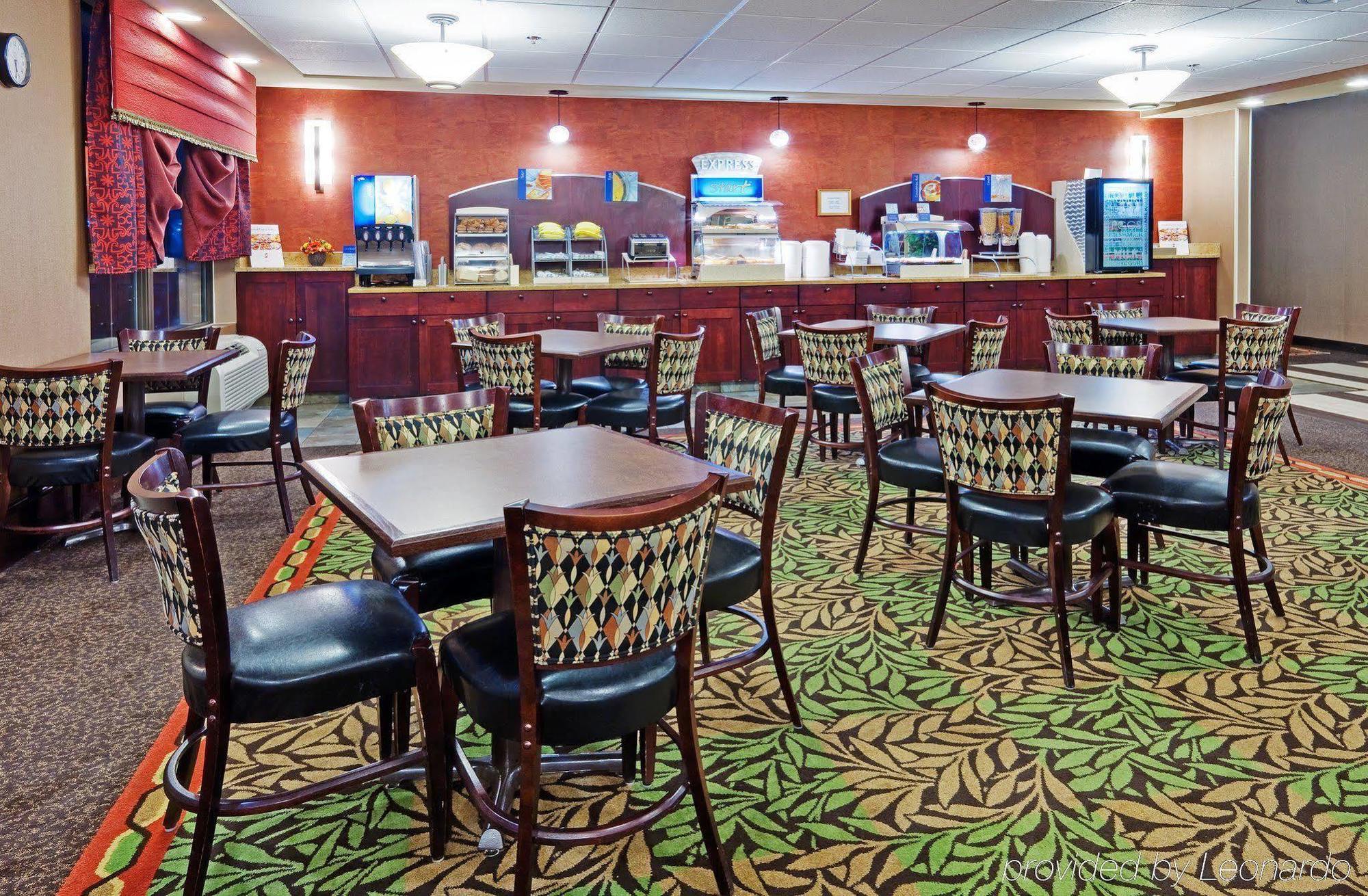 Holiday Inn Express Harrisburg East By Ihg Restaurant foto